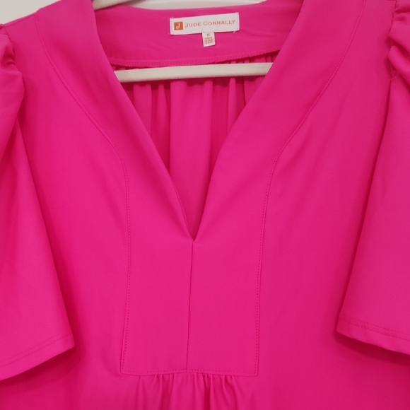 Pretty Hot Pink Women's Dress by Jude Connally. Great condition! Size Medium. - Picture 5 of 10